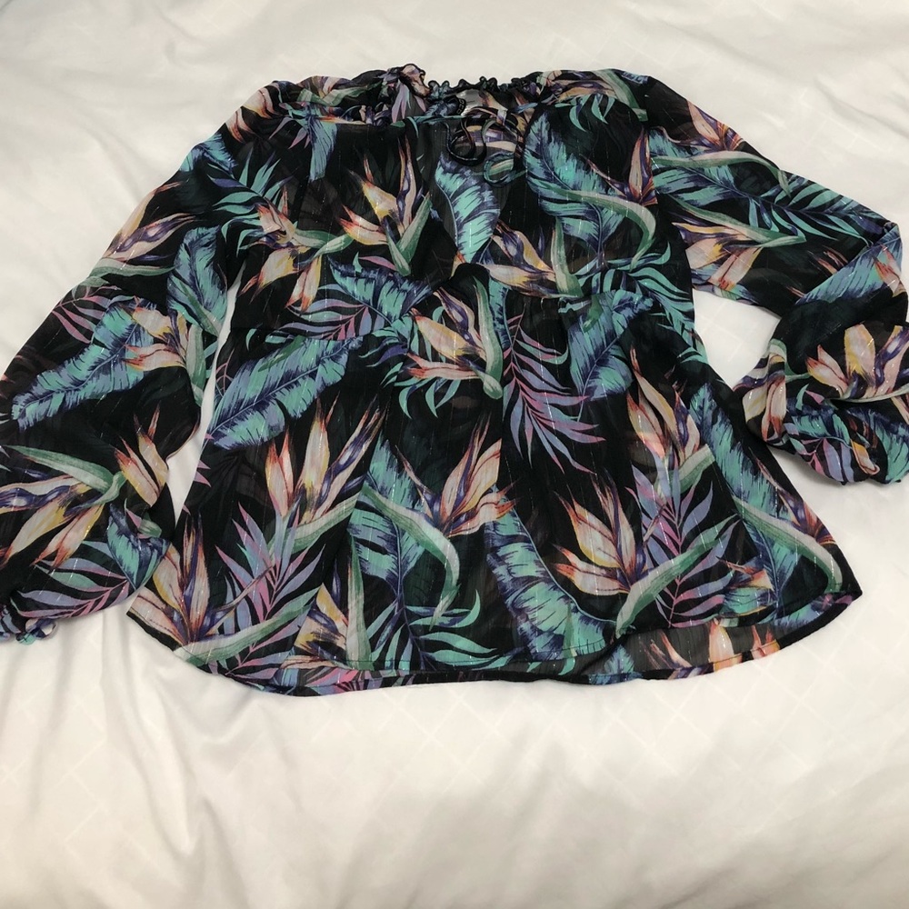 H&M blouse - Picture 2 of 6